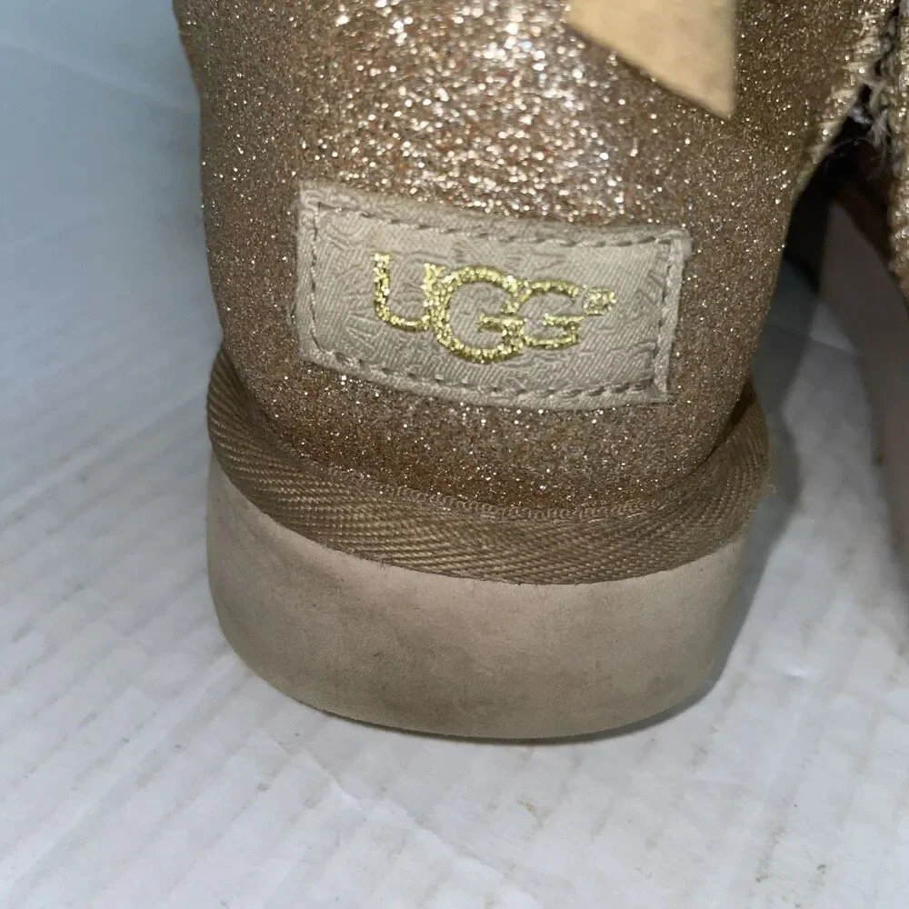 UGG Boots Women's Size 9 Gold Classic Short Bows Sparkle Shearling Mini Bailey - Picture 10 of 13